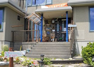 北海道の女性が「赤ちゃんポスト」設置　道は「安全性不十分」と自粛要請 