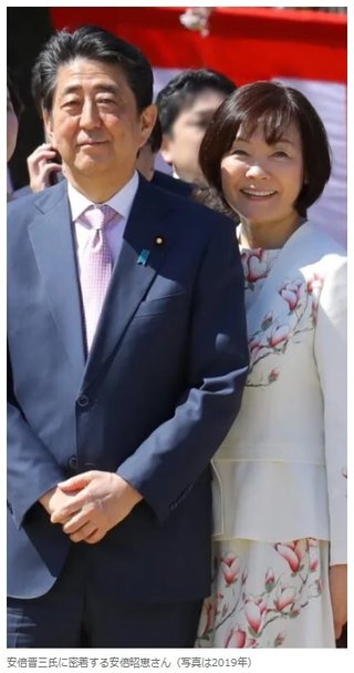 安倍元首相の献花台､1時間待ち･500mの長蛇の列…10代の参列者多数「信頼できる人だった」