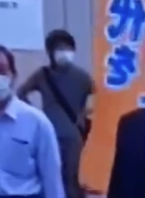 【速報】安倍元総理血を流して倒れる