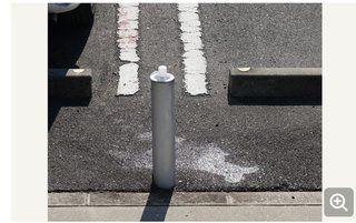 小学５年の男児　首から出血した状態で帰宅し死亡　