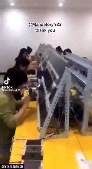 奴らは  毒ワクチン接種を煽る華僑工作員だよww