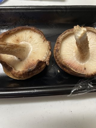 しいたけ黒いけど