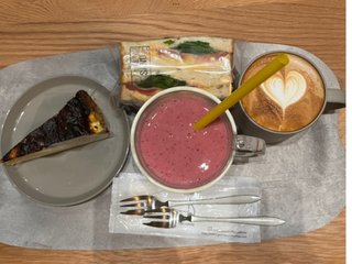 【【　小林麻耶・吟　】】　語り部屋