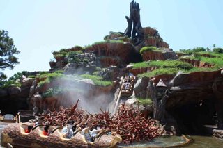 東京ディズニーランド「スプラッシュ・マウンテン“びしょ濡れＭＡＸ”」スタート…ＴＤＲの夏開幕