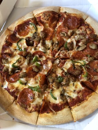 ダラ奥の昼食なに?