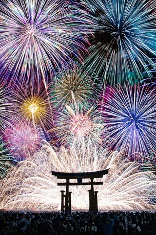 5年前の宮島水中花火大会の写真だけど