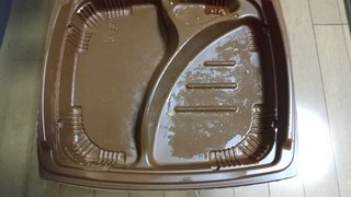 ダイエット中だけどお腹空き過ぎてから揚げ弁当を買ってきてしまった！  