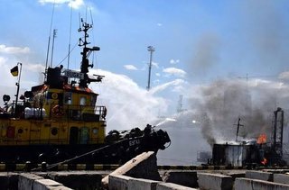 港湾を攻撃しないと合意したロシア､翌日ウクライナの港にミサイルぶちこむ