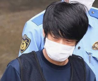 山上容疑者ってちょっとイケメンじゃない？