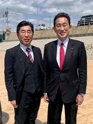 朝鮮に尊敬されている安倍晋三。朝鮮が大嫌いなネトウヨ。 ネトウヨ諸君さあどうする。