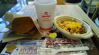 ダラ奥の昼食なに?