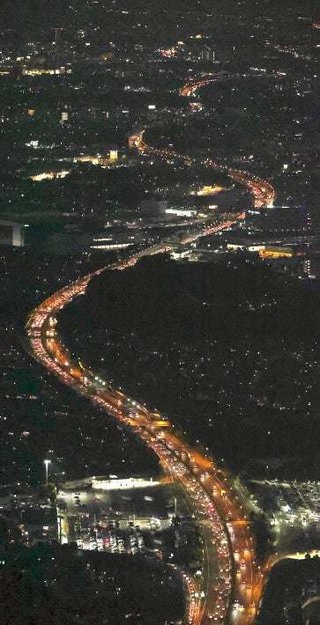 Ｕターンラッシュがピーク、上りの高速道で渋滞…関越道２２キロ・中央道１６キロ