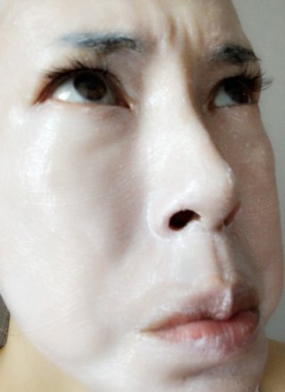 女の人でゴリラ顔