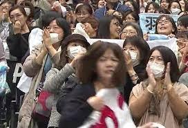 羽生結弦、視聴率で本当の人気が露呈…ファンは高齢女性だけ？「プロでやっていけるの？｣と心配の声