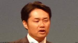 安倍晋三の献花台に来ているのは統一教会や自民党バイトの「サクラ」では。