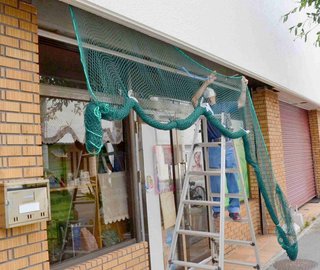 また台風、うんざり…石垣島の住民の本音「２週連続は迷惑」　離島で生鮮食品がことごとく売り切れ