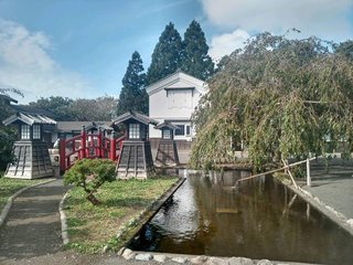 &#x{11:F8E2};なんでもいｰから&#x{11:F8E2};