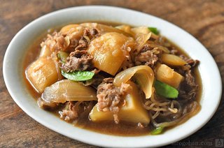 肉じゃがに使う肉は？