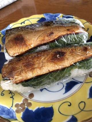 ダラ奥の昼食なに?