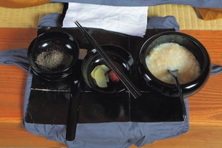 過酷な修行で有名な永平寺の修行僧の昼食…