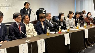 コロナワクチン接種後死亡、遺族が集団提訴：日経ビジネス