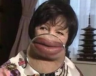 口が大きい人と言えば