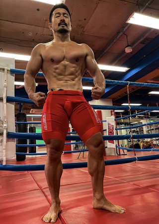 スイミングコーチの水着姿って目の保養になりますか？