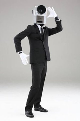 「下着ユニバはやめて」USJで過激コスプレに批判殺到　パーク広報も不快感「誠に残念」