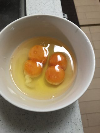 これ双子？玉子2つ割って2つとも双子