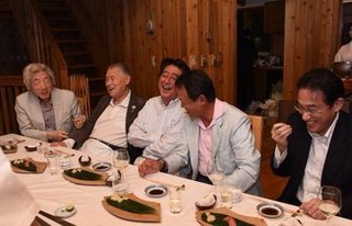 手取り13万円を作った人たち。消費税19%ww 毒ワクチン77兆円をごくりww 