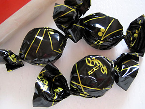 おばあちゃんちにあったものを貼っていくトピ