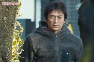 伊勢谷友介「ユニクロ・100均いらない、安楽死認めろ」酒、煙草ありの“会員制サロン”が不安