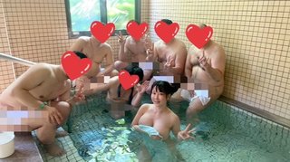 グラビアアイドルのファンクラブ会員限定旅行の様子