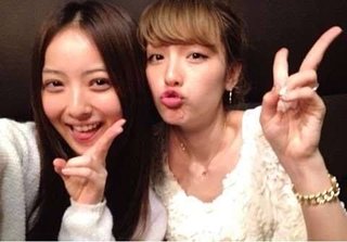 佐々木希、第2子妊娠を発表「心から嬉しく」 夫・渡部建も喜び「この大きな感動を胸に」