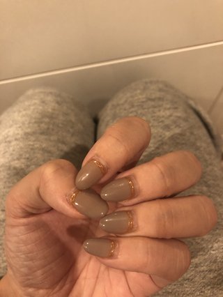 ネイルサロンやってるママ友に安くでやってもらったんだけど