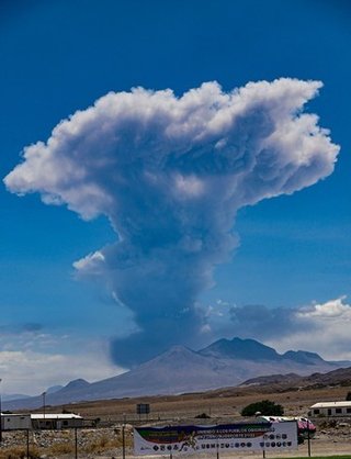 アンデスの火山　ラスカル噴火　チリ