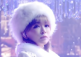 歌手『浜崎あゆみ』ワクチン接種でアナフィラキシーショック “影武者疑惑”