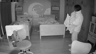 ワクチン打って幼い子供を残して逝ってしまう両親、残された子供達は児童養護施設へと強制的に入所
