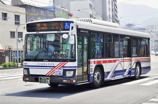 【コロナワクチン接種が原因か】各地で深刻なバスの運転手不足、減便相次ぐ