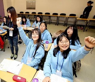 韓国の女子高生と日本の女子高生、比較すると絶望しない？