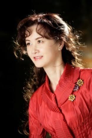 実母と中島みゆきどっちが美人？