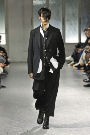 『SnowMan』リーダー・岩本照「未成年女子とラブホで飲酒」