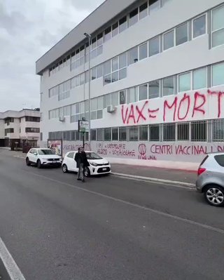 ワクチン打って4,650人の子供が死亡し、実は40万人が死亡