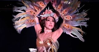 がんで余命宣告も全身の痛みに耐えて…最高齢ストリッパーのファン、全国に駆けつける