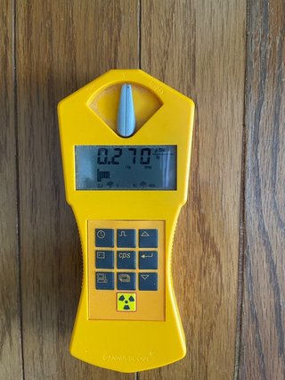 今ワクチン接種者が仕事で来てます。ガソリンの様な臭いがすごい