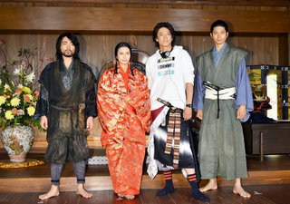 小栗旬184cm 向井理182cm