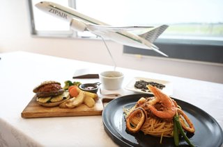 航空JALが毒ワクチン発がんコオロギ粉末 機内食を提供していたことが発覚 ww 