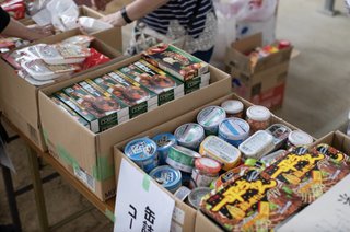【日本経済の崩壊】生活困窮者が急増し、食料を無償提供する『フードバンク』が対応しきれず