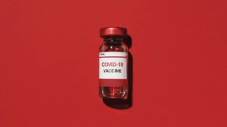 ワクチン狂信者の父、 7歳の息子がワクチン打って死亡