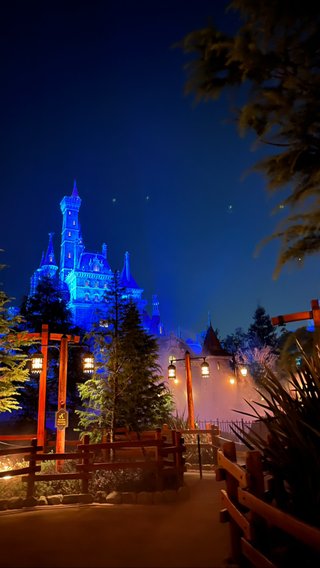 &#x{11:F8E2};なんでもいｰから&#x{11:F8E2};